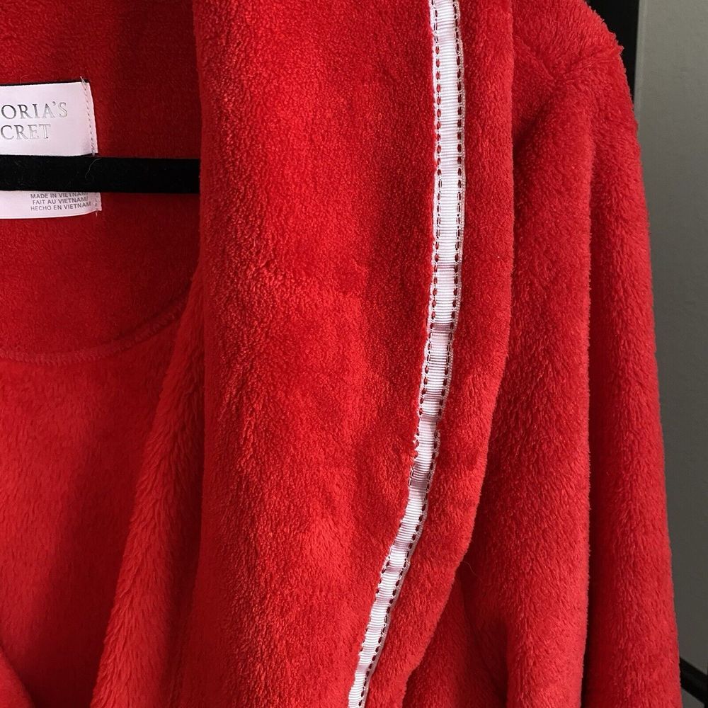 Victoria Secret‎ Plush Short Robe Large Red White Ribbon Trim Pockets Belt - Picture 2 of 5